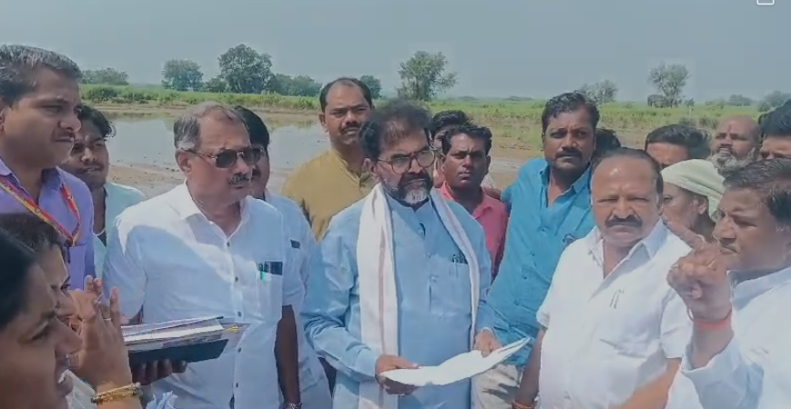 ಕಲಬುರಗಿ : ಬೆಳೆ ಹಾನಿ ವಿಕ್ಷೀಸಿದ ಛಲವಾದಿ ನಾರಾಯಣಸ್ವಾಮಿ